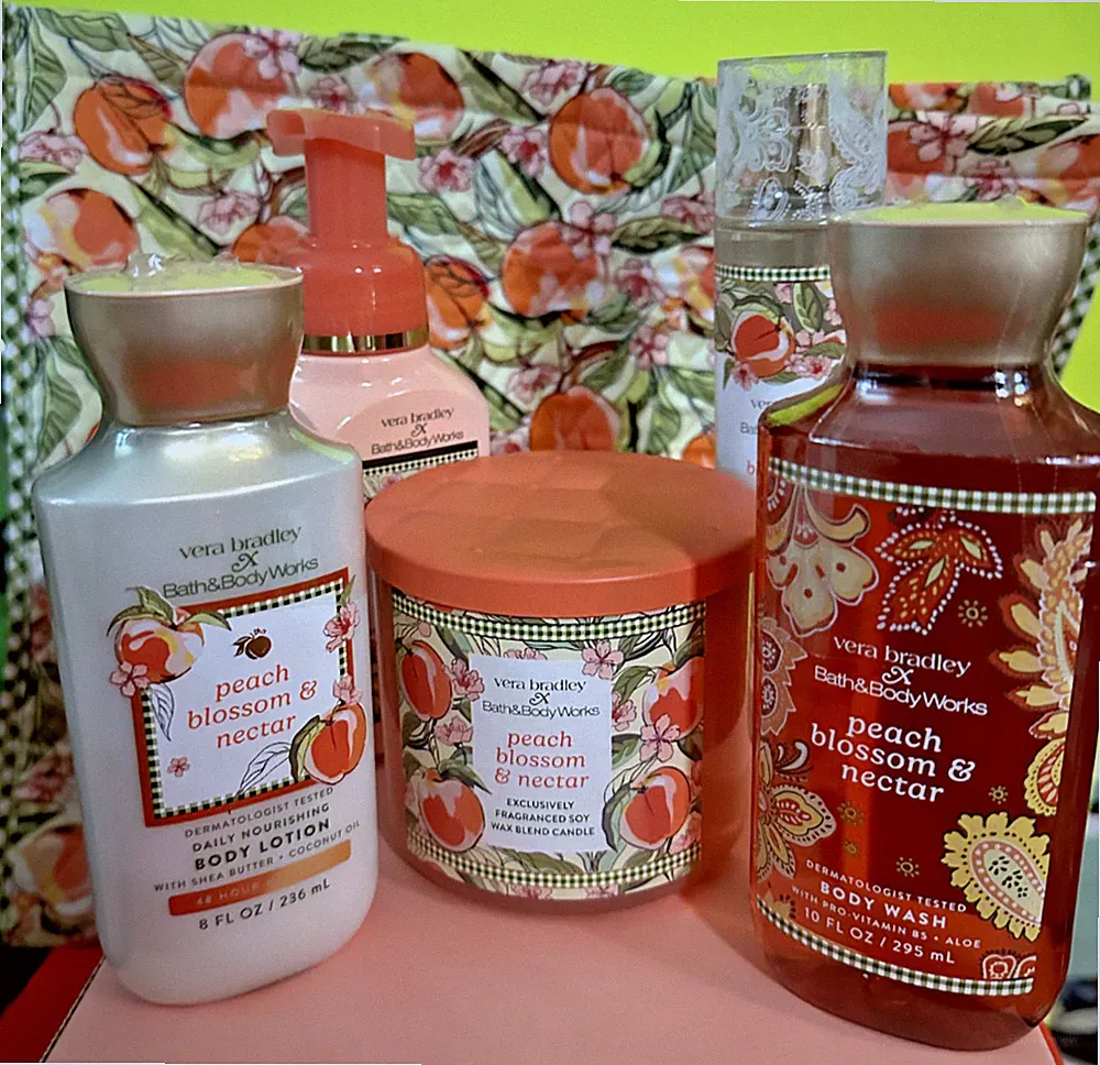 Vera Bradley Bath & Body Works Peach Blossom & Nectar Gift Set Tote Bag Bundle